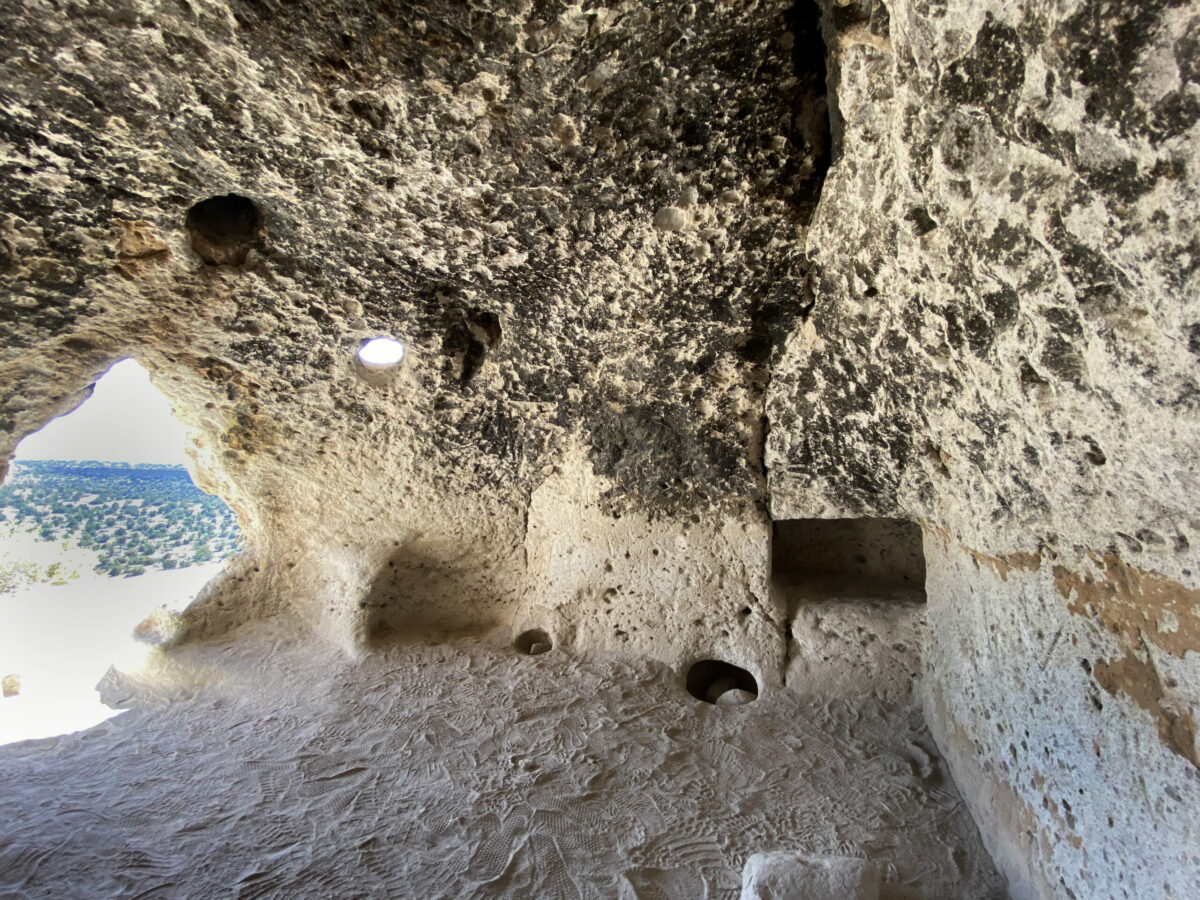 soot on the ceilings of the cave dwelling at Tsankawi