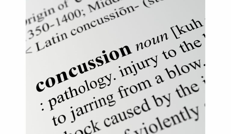 dictionary definition of the word concussion