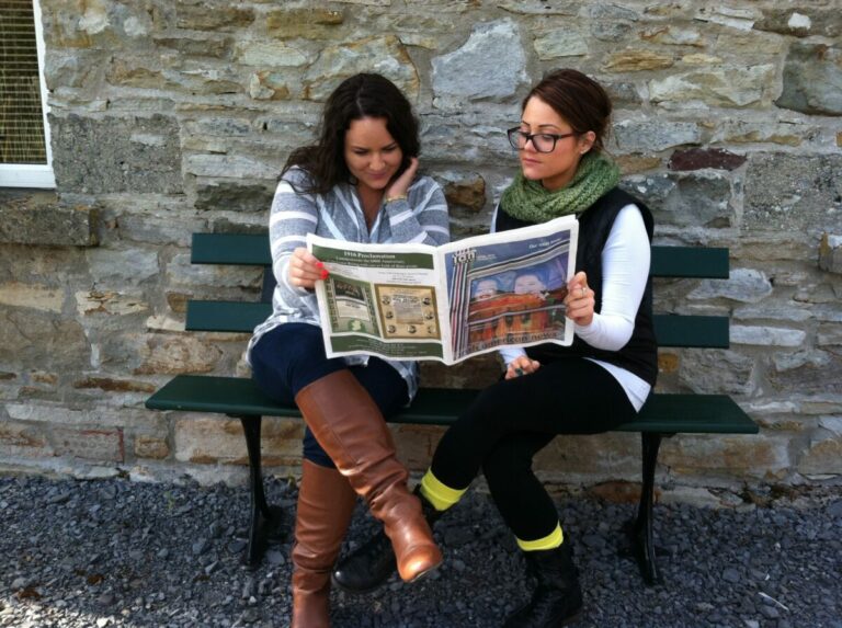 two women reading